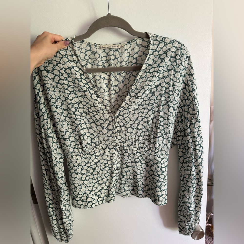 Abercrombie long sleeve top!
